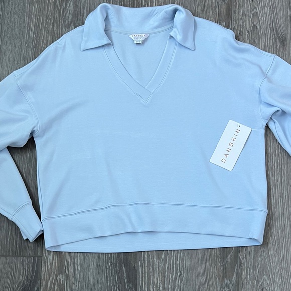 Danskin Tops - Danskin Sky Blue V-Neck sweatshirt